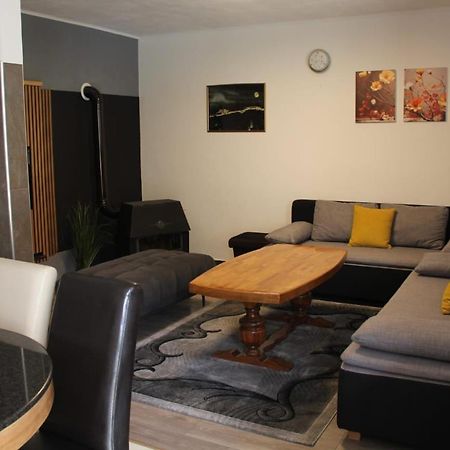 Apartman Lilium Knin Bagian luar foto