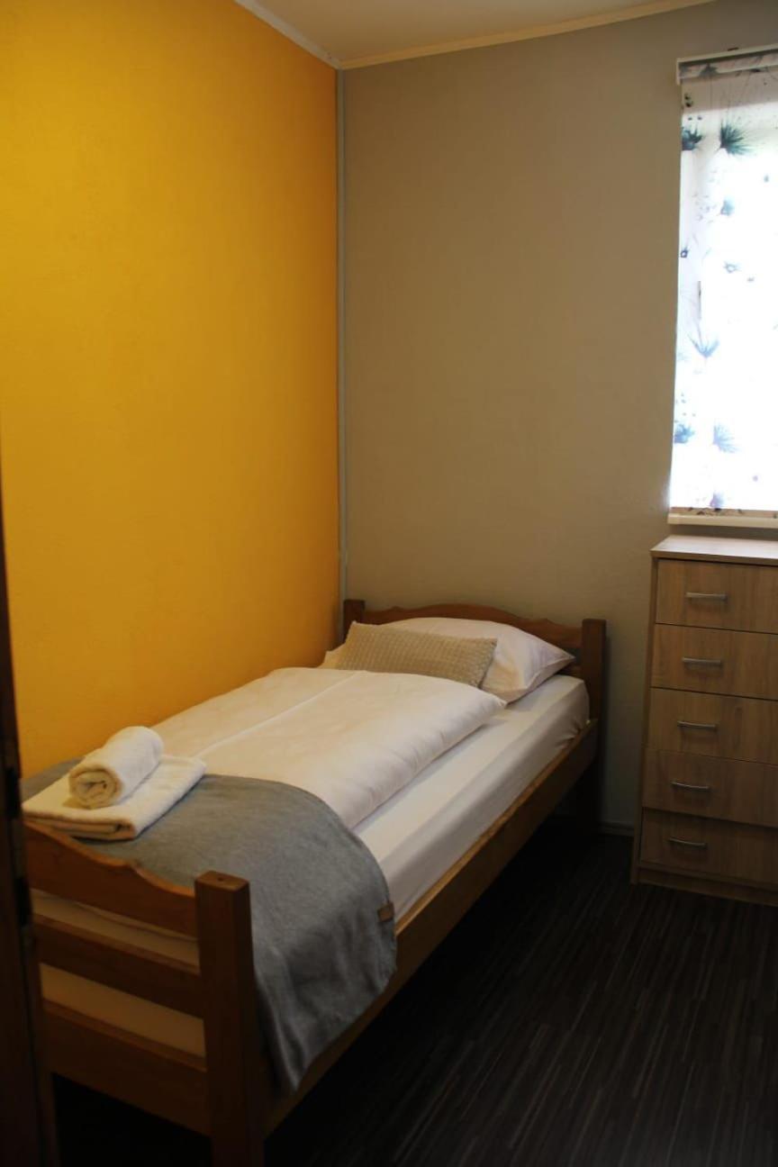 Apartman Lilium Knin Bagian luar foto